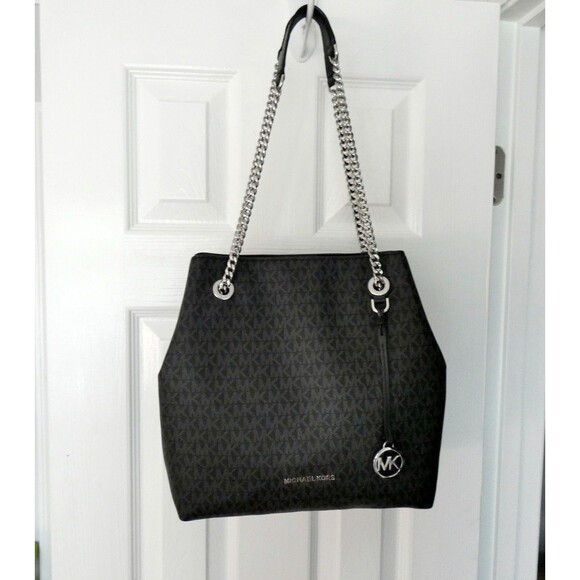 Michael Kors Medium Leather Jet Set Chain Messenger Bag Excellent - Picture 3 of 8